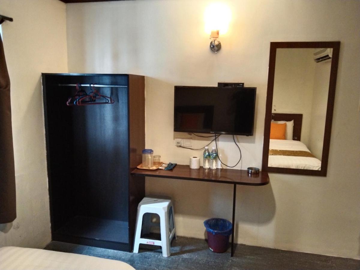 One World Hotel Кулай Екстериор снимка