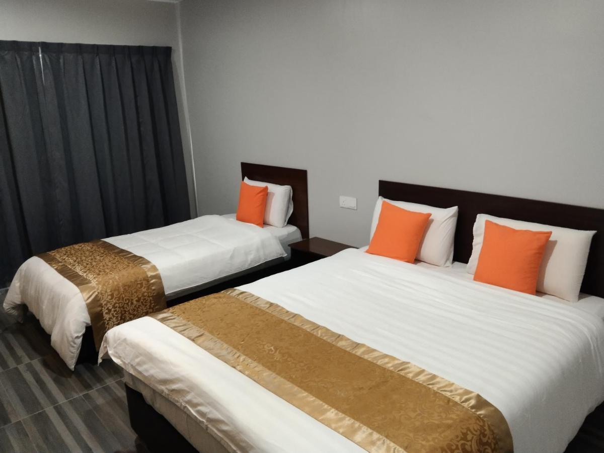 One World Hotel Кулай Екстериор снимка